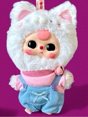 Baby Three Kitten Wardrobe Plush Pendant